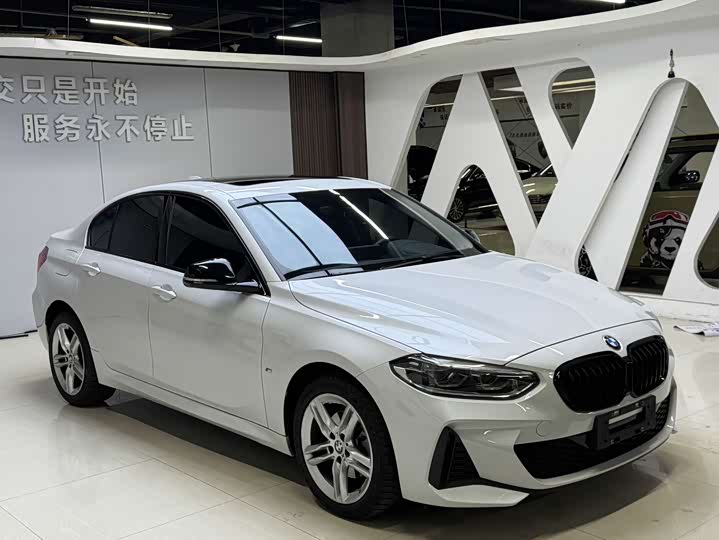 Фото 3 - BMW 1 Series