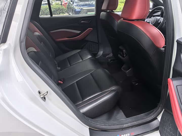 Фото 7 - MG Motor 5