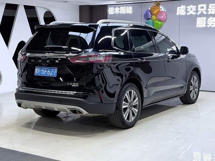 Фото 7 - Ford Edge