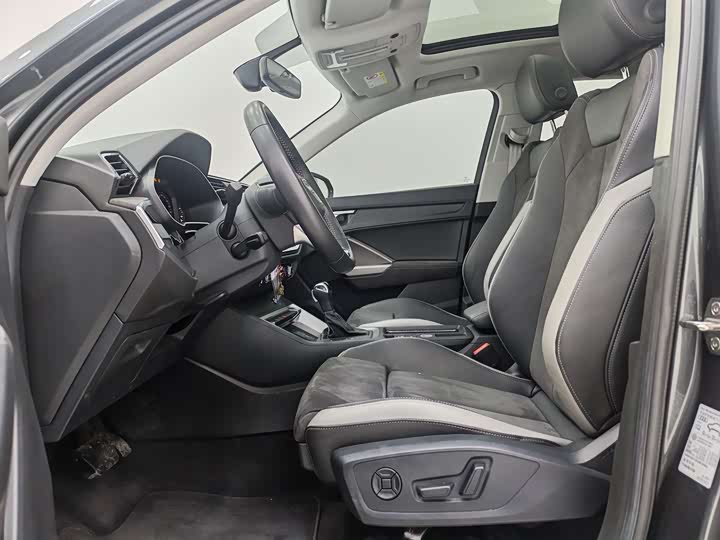 Фото 9 - Audi Q3