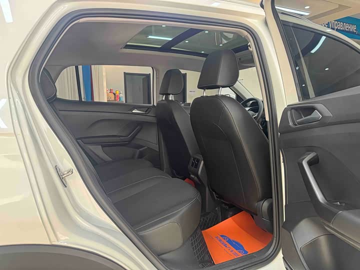 Фото 9 - Volkswagen Tacqua