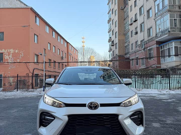 Фото 2 - Toyota Wildlander