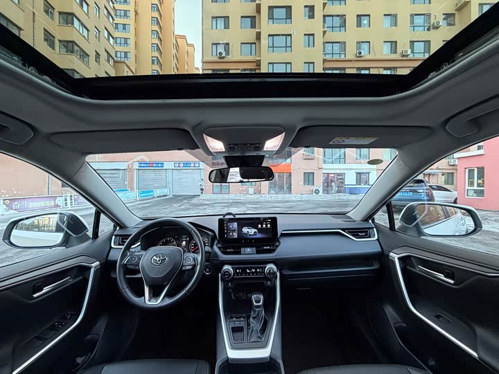 Фото 5 - Toyota Wildlander