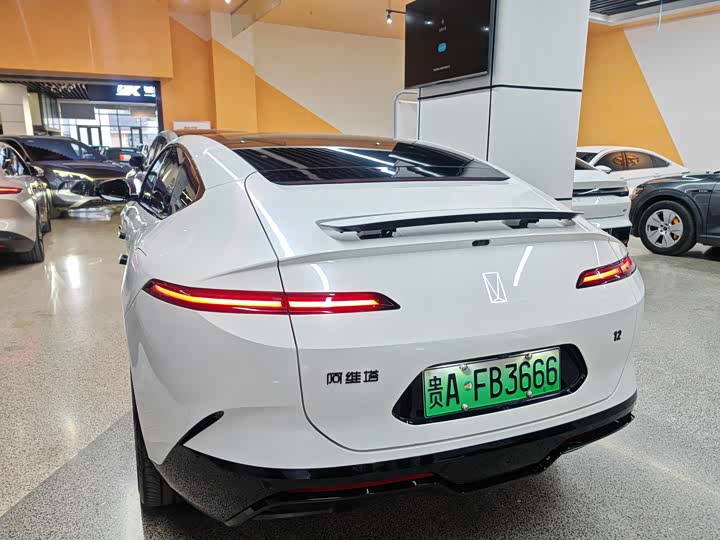 Фото 4 - Avatr 12