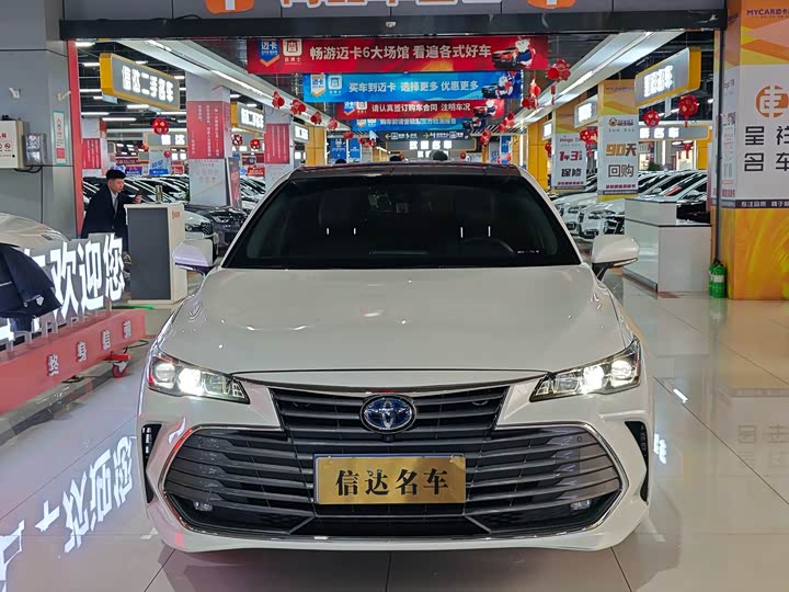 Фото 2 - Toyota Avalon