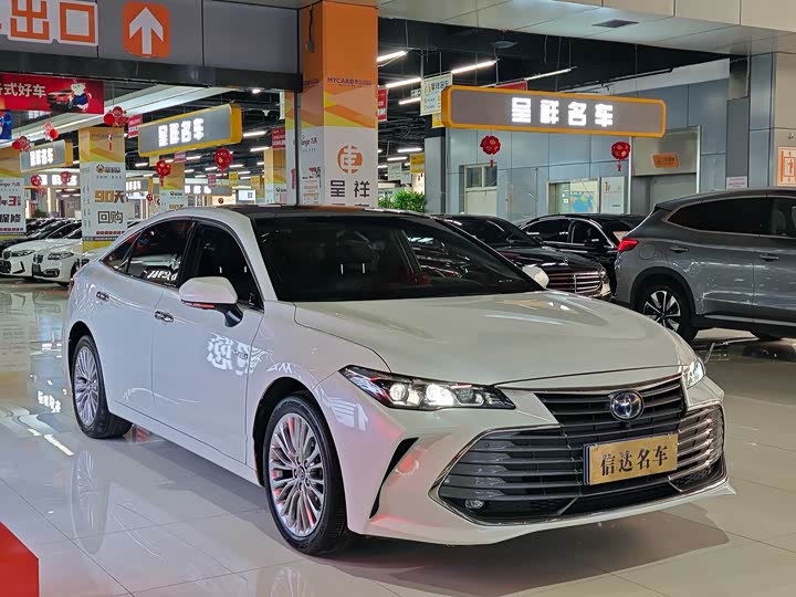 Фото 3 - Toyota Avalon