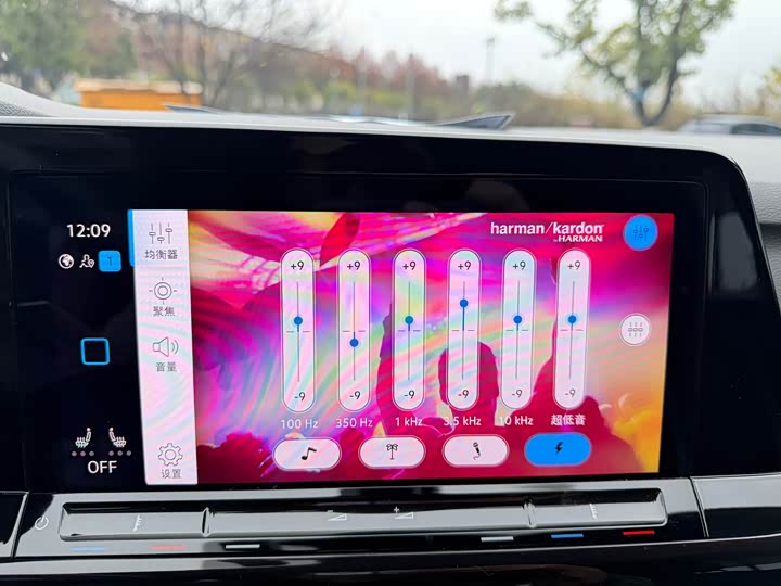 Фото 3 - Volkswagen Golf