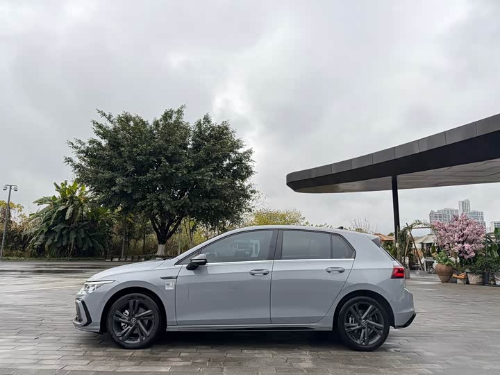 Фото 6 - Volkswagen Golf