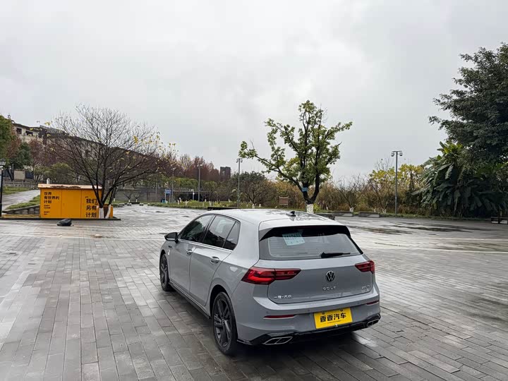 Фото 7 - Volkswagen Golf