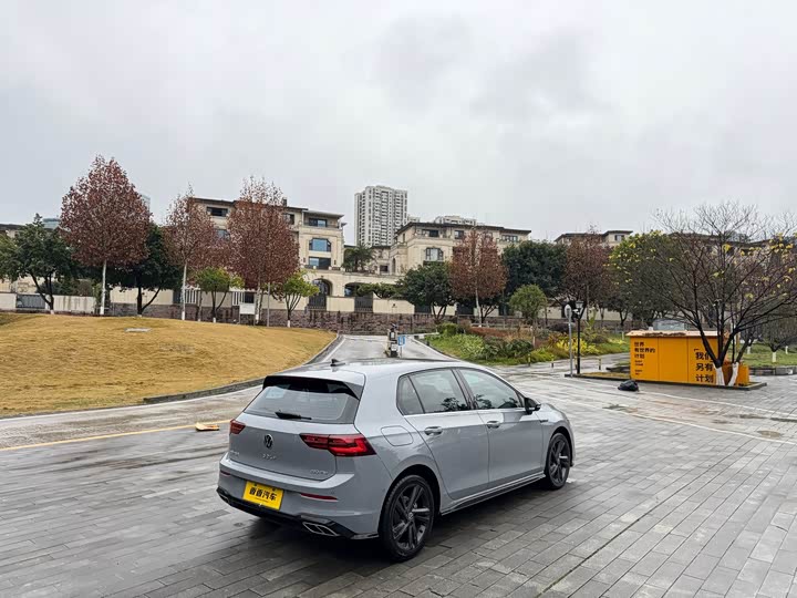 Фото 9 - Volkswagen Golf