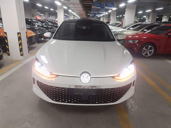 Фото 3 - Volkswagen Lamando L