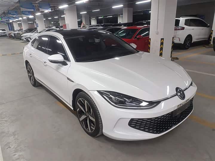 Фото 4 - Volkswagen Lamando L