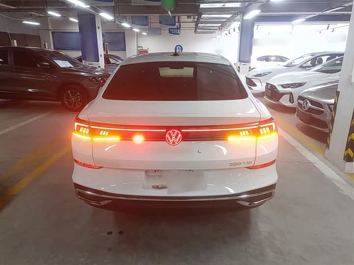 Фото 6 - Volkswagen Lamando L