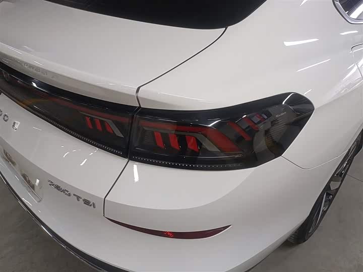 Фото 8 - Volkswagen Lamando L