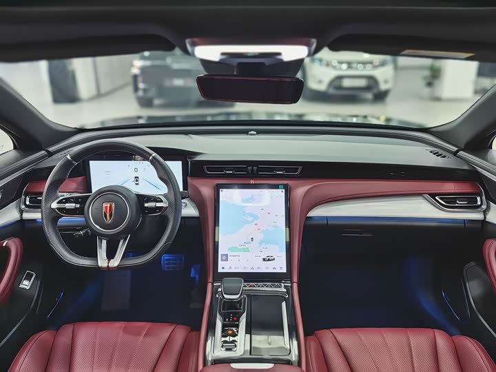 Фото 6 - Hongqi H5