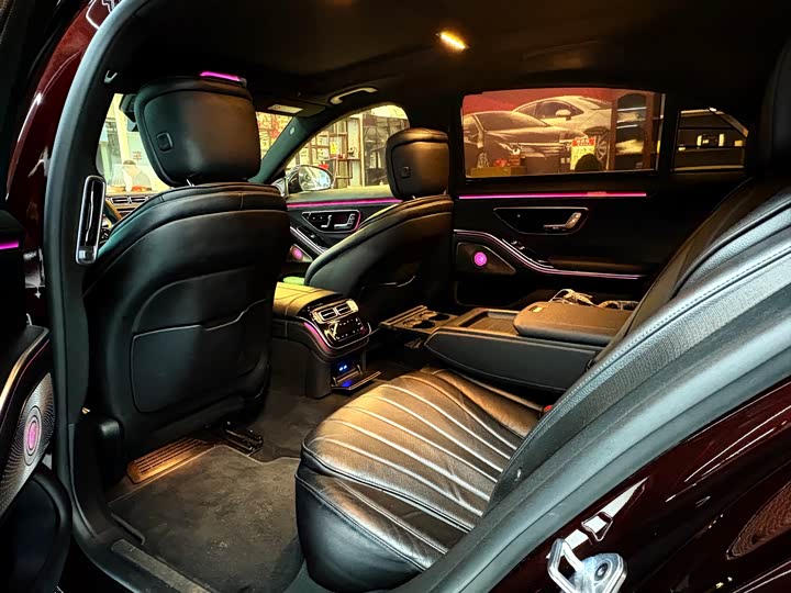 Фото 5 - Mercedes-Benz S-Class