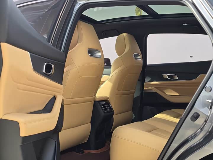 Фото 9 - Changan UNI-K