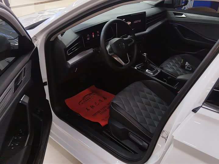 Фото 9 - Volkswagen Sagitar L