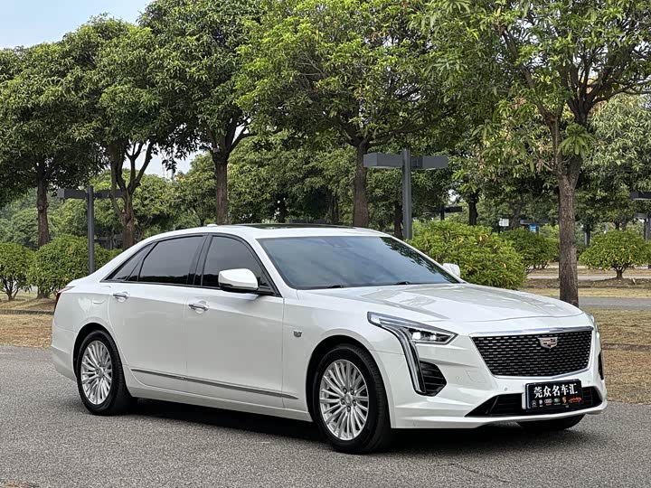 Фото 2 - Cadillac CT6