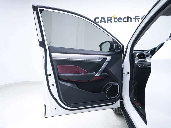 Фото 6 - Geely Coolray