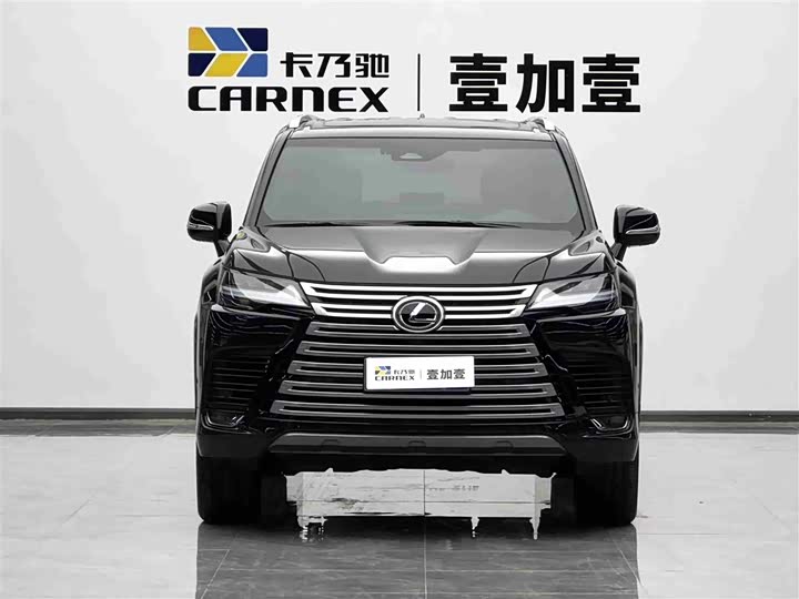 Фото 2 - Lexus LX