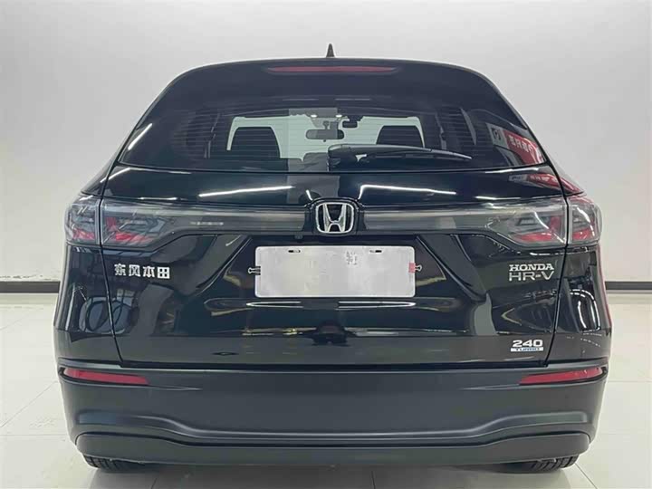 Фото 8 - Honda HR-V