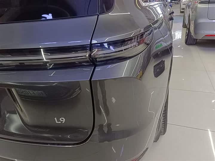 Фото 8 - LiXiang L9