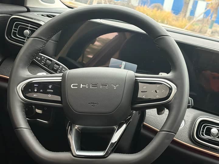 Фото 8 - Chery Tiggo 9