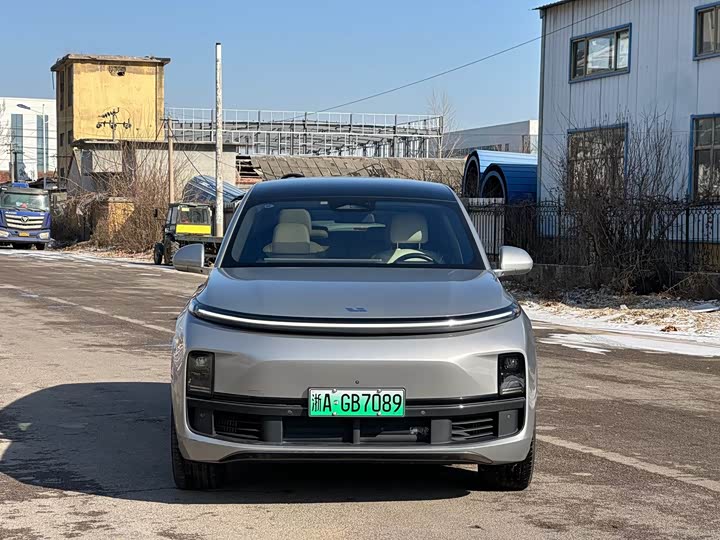 Фото 2 - LiXiang L8