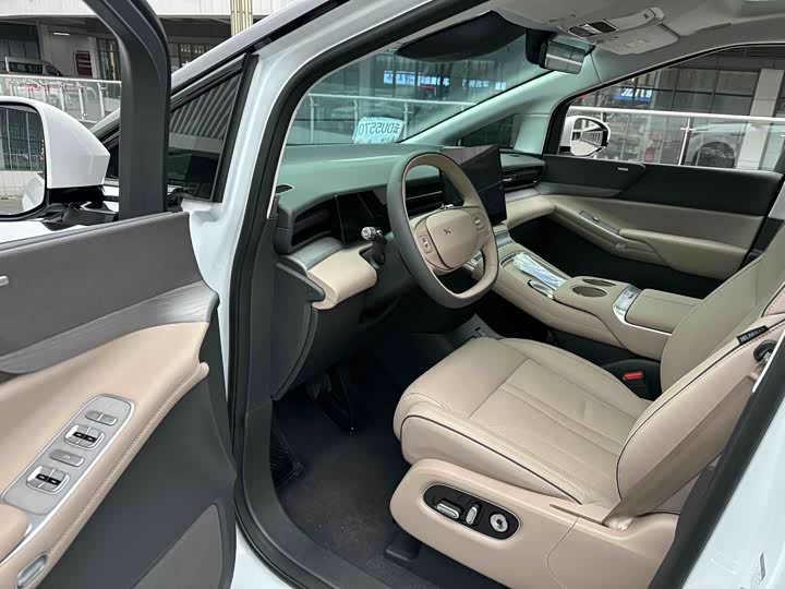 Фото 7 - XPeng X9