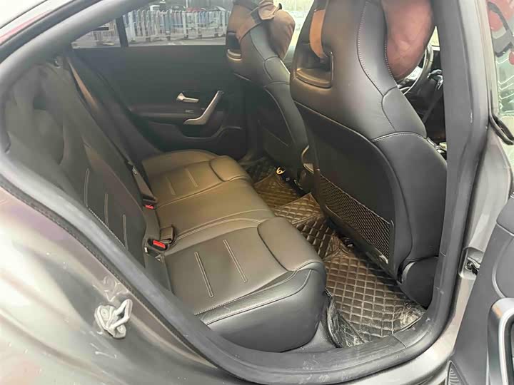 Фото 7 - Mercedes-Benz CLA-Class