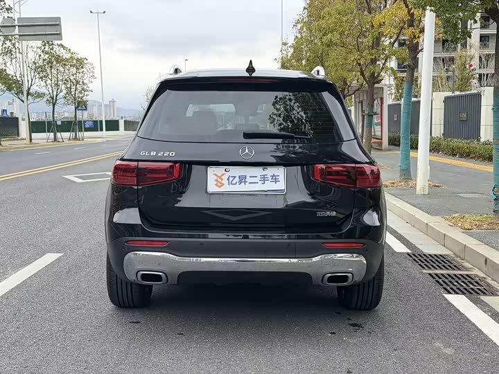 Фото 5 - Mercedes-Benz GLB-Class