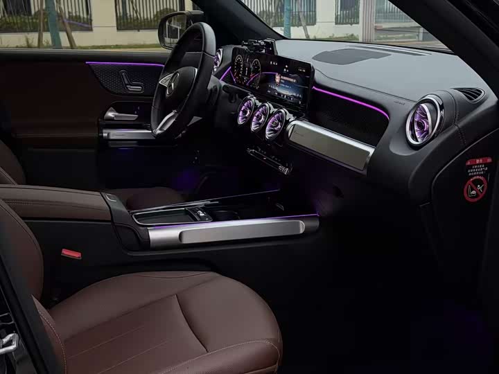 Фото 9 - Mercedes-Benz GLB-Class