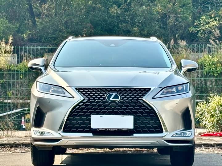 Фото 2 - Lexus RX
