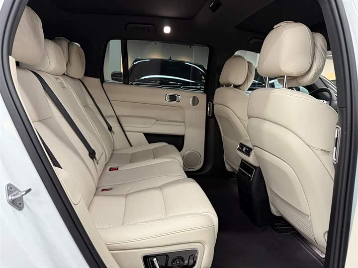 Фото 8 - LiXiang L7