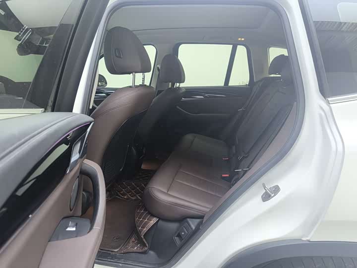 Фото 5 - BMW iX3