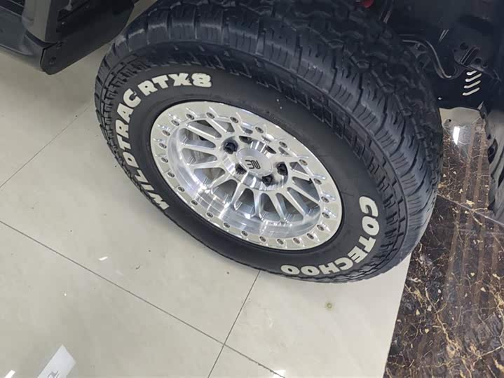 Фото 6 - Tank 300