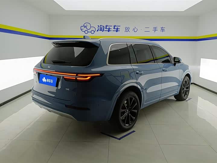 Фото 3 - LiXiang One