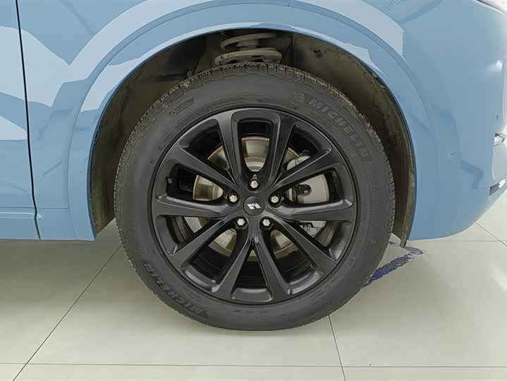 Фото 6 - LiXiang One