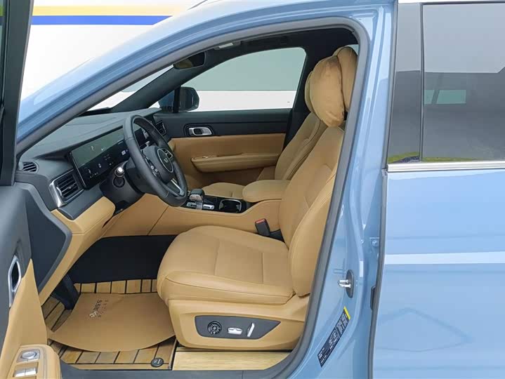 Фото 9 - LiXiang One