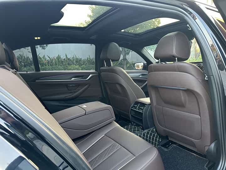 Фото 9 - BMW 5 Series Hybrid