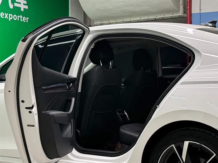 Фото 9 - Skoda Octavia Pro