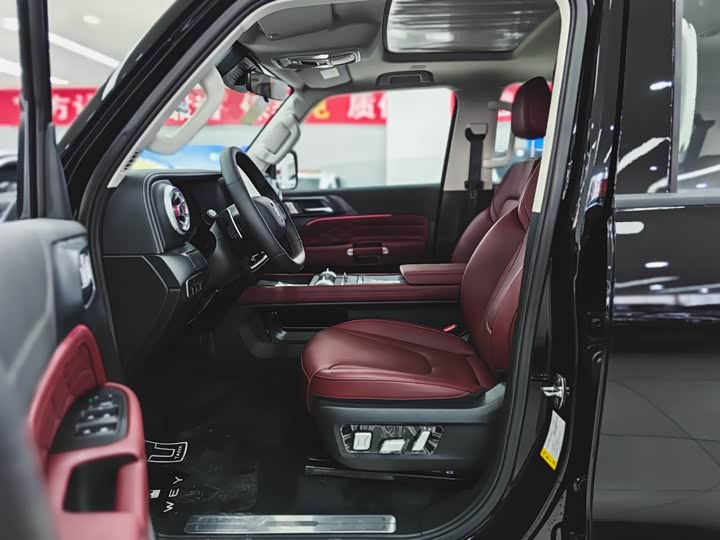 Фото 6 - Tank 300 Hybrid