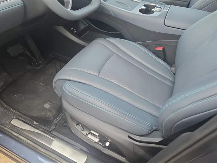 Фото 9 - BYD Sea Lion 07 DM-i Hybrid