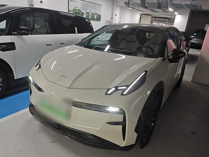 Фото 2 - Zeekr X