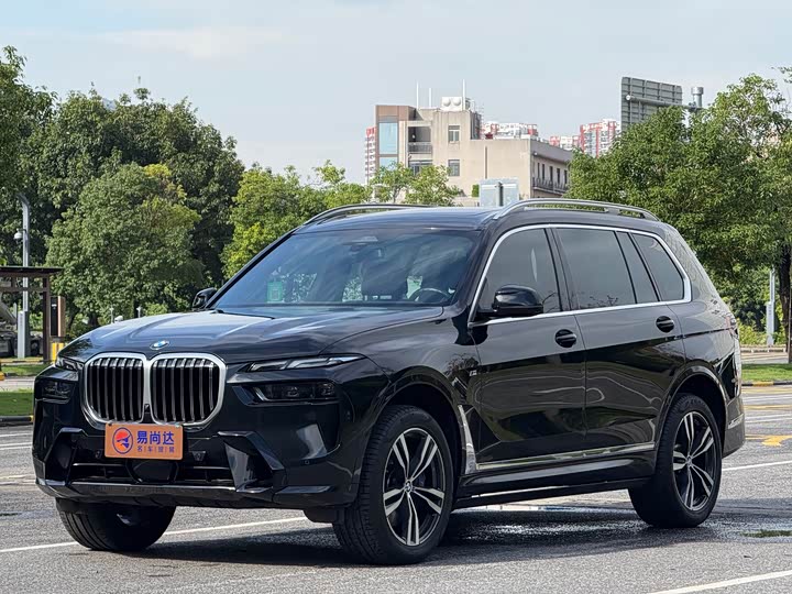 Фото 2 - BMW X7