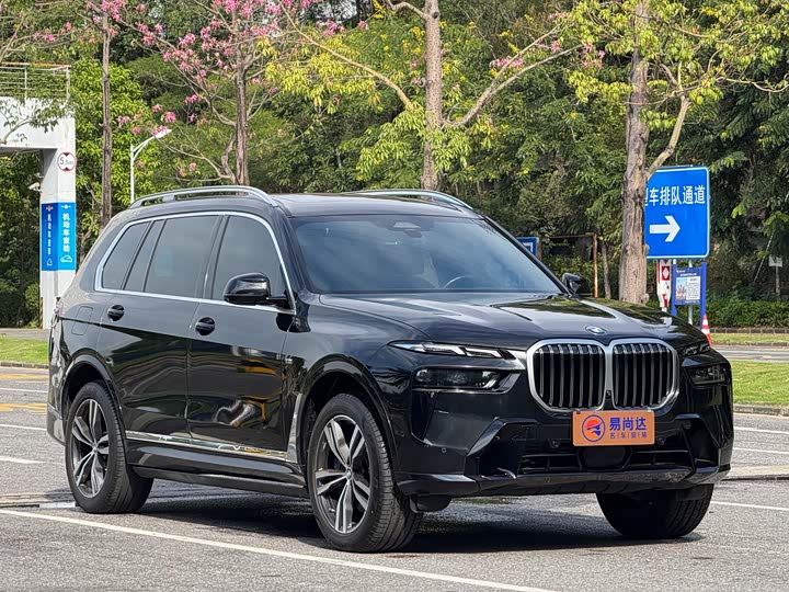 Фото 3 - BMW X7