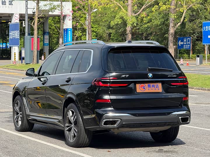 Фото 5 - BMW X7