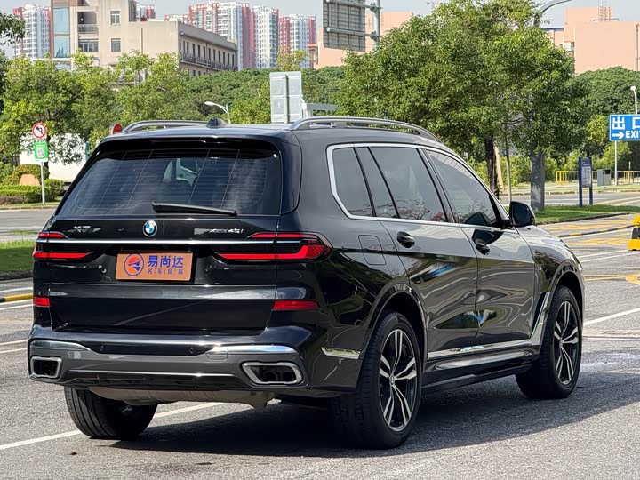 Фото 6 - BMW X7