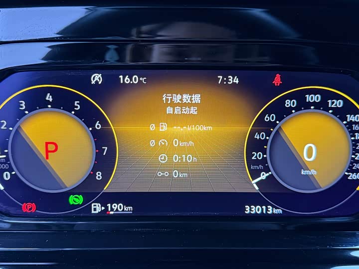 Фото 4 - Volkswagen Golf